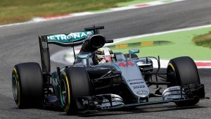 HAMILTON REAFIRMA SU LIDERAZGO CON UNA NUEVA POLE EN ITALIA