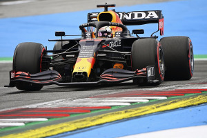 VERSTAPPEN Y LA POLE EN AUSTRIA 