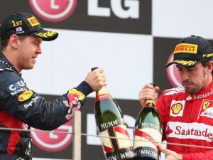 VETTEL: "ES DIFICIL IMAGINARME COMPARTIENDO UN EQUIPO CON ALONSO" 