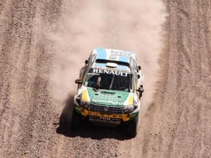 RENAULT LLEGÓ A IQUIQUE