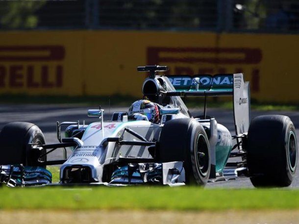 Hamilton, el mejor en la clasificación (foto: Sutton)