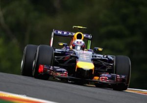 GANO RICCIARDO Y ESTALLO EL EQUIPO MERCEDES