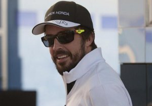 MCLAREN - HONDA: SUMAR KILOMETROS Y TERMINAR CARRERAS