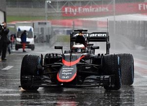 LA LLUVIA NO DEJO QUE PRUEBE LA FORMULA 1