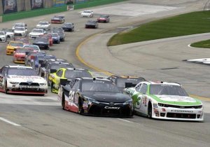 NASCAR 2016: A FAVOR DEL PUBLICO