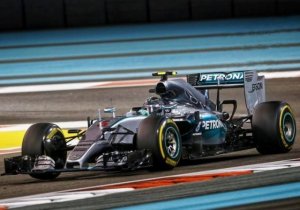 ROSBERG CERRO EL AÑO EN LO MAS ALTO 