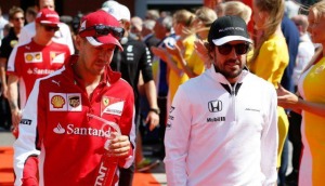 ALONSO Y VETTEL CALIENTAN BAKU