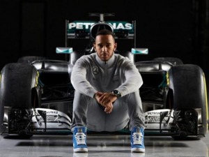 HAMILTON : EL EQUIPO SIMPRE ESTUVO CONMIGO , LE DEBO TODO A ELLOS 