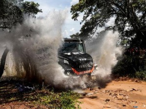 CAMIONES: GANO DE ROOY Y VILLAGRA ESTA SEGUNDO EN LA GENERAL 