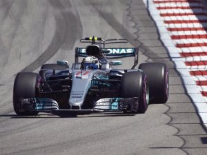 BOTTAS SE GANA EL PUESTO EN MERCEDES