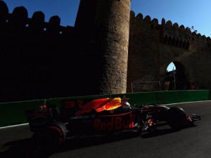 BAKU FUE PARA RICCIARDO