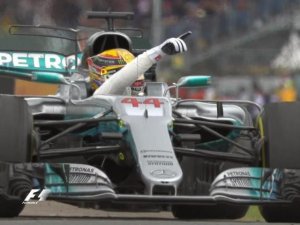 HAMILTON FUE LOCAL EN INGLATERRA