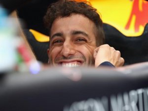 LA POLE DE MÓNACO ES DE RICCIARDO