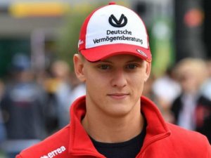 TORO ROSSO INTERESADO EN MICK SCHUMACHER