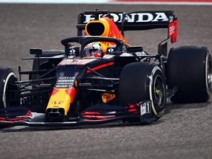 MAX VERSTAPPEN EL MÁS RÁPIDO DEL DÍA VIERNES