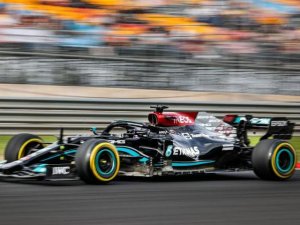 POLE DE HAMILTON PERO LARGARÁ PUESTO 11º