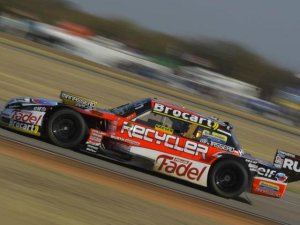 EL CAMPEÓN DEL TC VOLVIO A LA VICTORIA