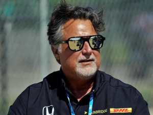 ANDRETTI AGUARDA POR UNA RESPUESTA ANTE SU INTENCIÓN DE INGRESAR A LA F1