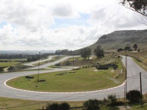 SE FIRMÓ EL CONVENIO PARA LA PUESTA EN VALOR DEL AUTÓDROMO DE BALCARCE