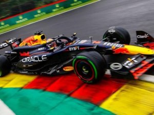 F1: VERSTAPPEN SE MANTIENE PUNTERO DEL CAMPEONATO